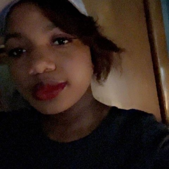 Meet your Posher, Isaaca - Picture 1 of 1